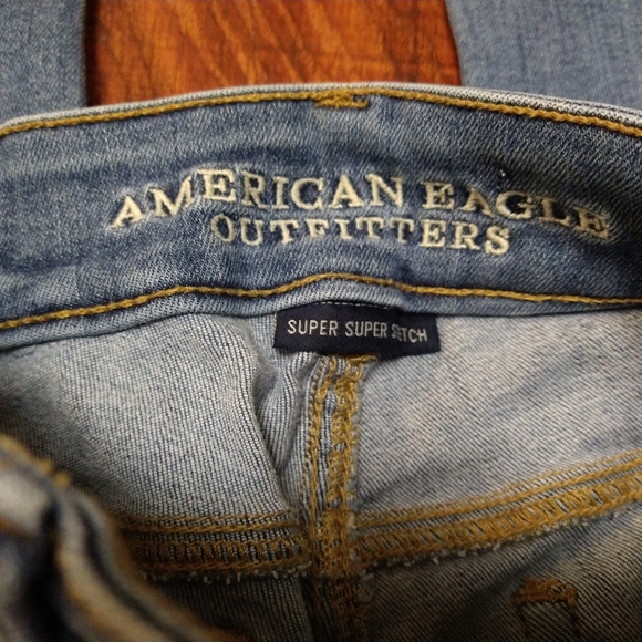 American Eagle Outfitters Super Stretch Blue Jeans Artist Crop Women's Size 4 - Picture 4 of 7